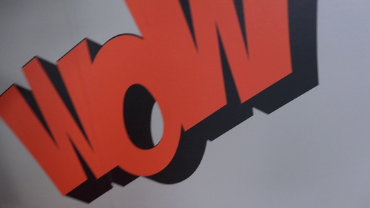 4. Download full pics of Komische Schönheit from nudz.com