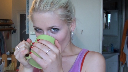 1. Download full pics of Sex in Strahov from czechamateurs.com