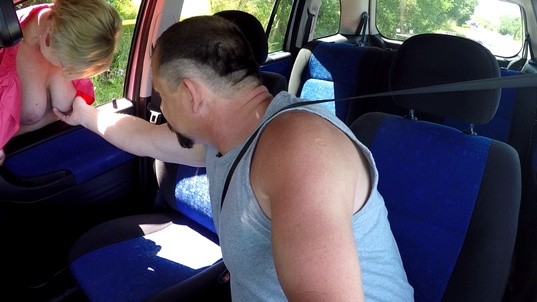 2. Download full pics of Hairy, busty, mature from czechbitch.com