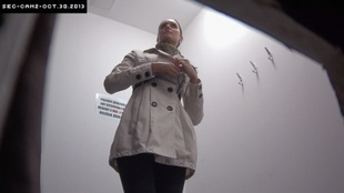 2. Download full pics of Supermodel Exposed in Our Creep Show – She Hates Us from czechcabins.com