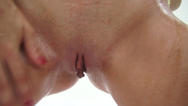 4. Download full pics of Dominika (19) from czechcasting.com