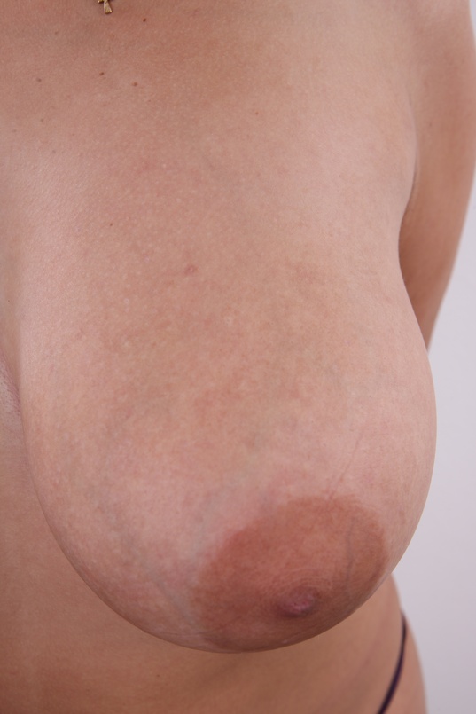 10. Download full pics of Lenka (31) from czechcasting.com