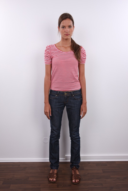 2. Download full pics of Kristyna (18) from czechcasting.com