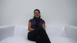 1. Download full pics of Katka (31) from czechcasting.com