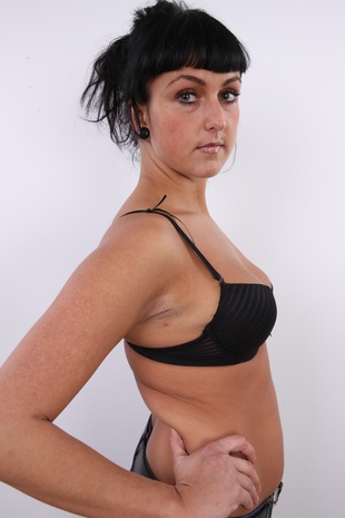 7. Download full pics of model Kristyna (24) from czechcasting.com