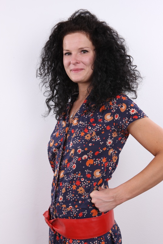 4. Download full pics of Michaela (27) from czechcasting.com