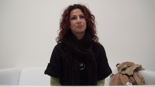 1. Download full pics of Iveta (33) from czechcasting.com