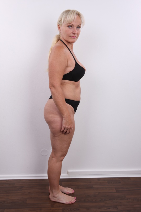 10. Download full pics of Dara (46) from czechcasting.com