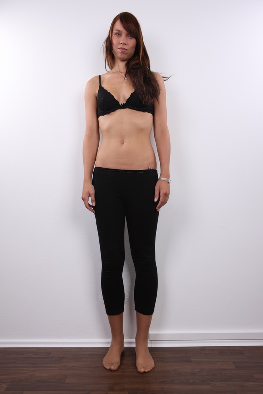 8. Download full pics of Martina (21) from czechcasting.com