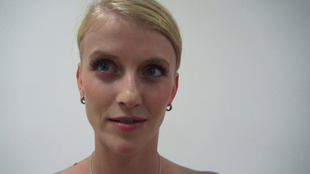 2. Download full pics of Katka (24) from czechcasting.com