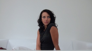 1. Download full pics of Zuzana (22) from czechcasting.com