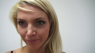 5. Download full pics of Jitka (24) from czechcasting.com