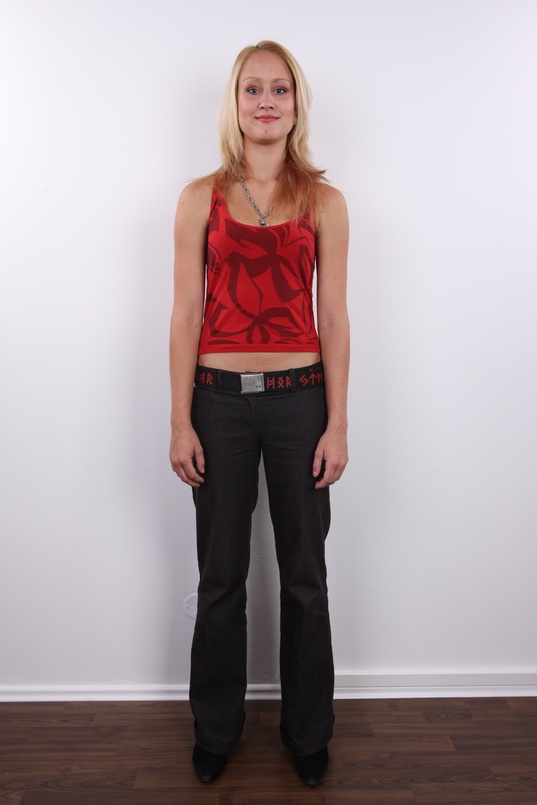 2. Download full pics of Katerina (21) from czechcasting.com