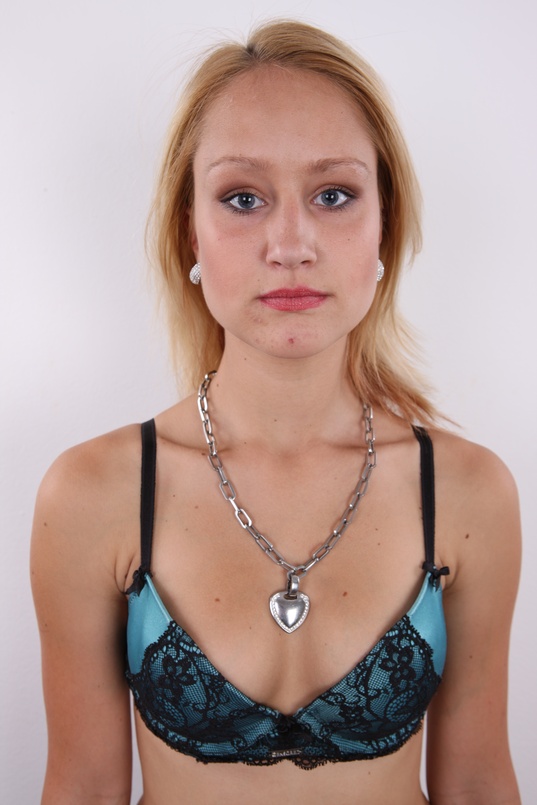 7. Download full pics of Katerina (21) from czechcasting.com