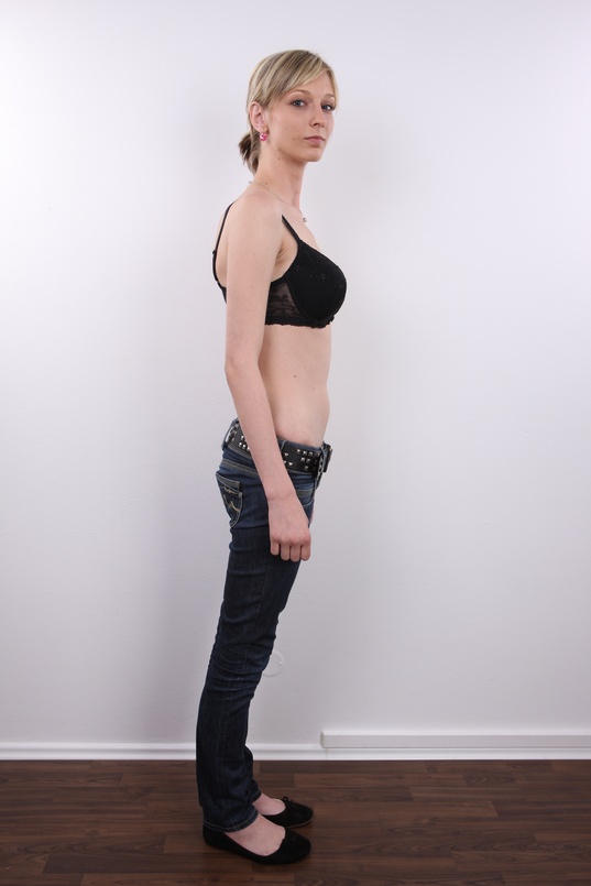 7. Download full pics of Barbora (22) from czechcasting.com