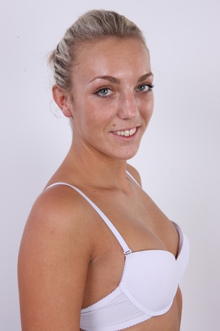 7. Download full pics of model Martina (21) from czechcasting.com