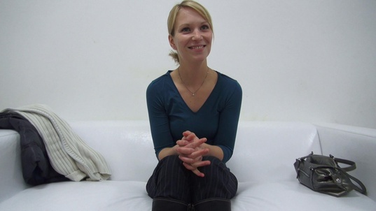 1. Download full pics of Tereza (26) from czechcasting.com