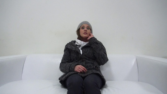 1. Download full pics of Dominika (19) from czechcasting.com