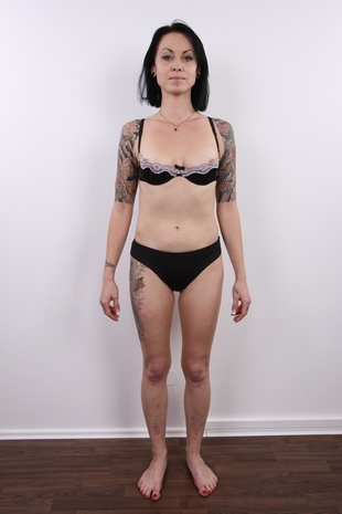 8. Download full pics of model Lucie (29) from czechcasting.com