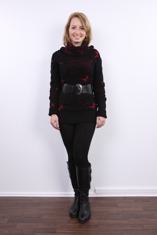 2. Download full pics of Jana (26) from czechcasting.com