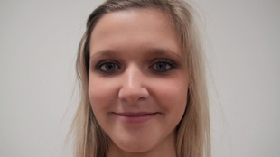 2. Download full pics of Denisa (19) from czechcasting.com