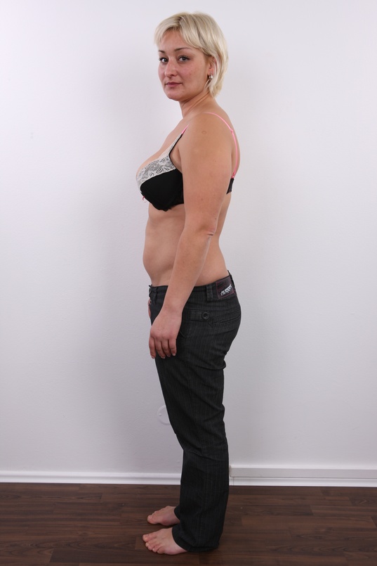 5. Download full pics of Vanda (34) from czechcasting.com