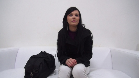 1. Download full pics of Lucie (20) from czechcasting.com