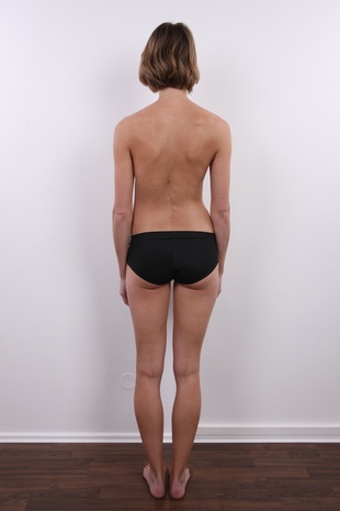 8. Download full pics of model Alzbeta (27) from czechcasting.com