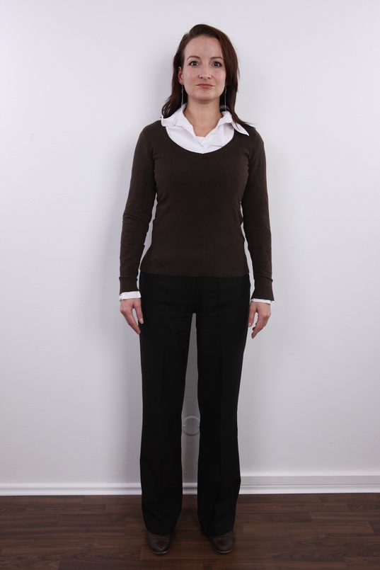 2. Download full pics of Katerina (31) from czechcasting.com