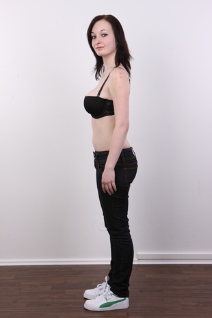 4. Download full pics of model Lucie (22) from czechcasting.com