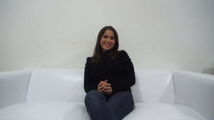 1. Download full pics of Andrea (24) from czechcasting.com