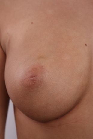 13. Download full pics of model Silvie (19) from czechcasting.com