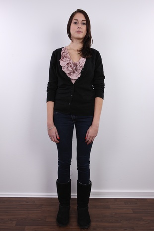 2. Download full pics of model Zuzana (18) from czechcasting.com