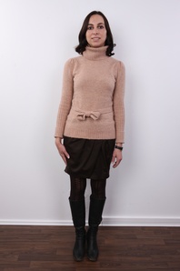 2. Download full pics of Eva (30) from czechcasting.com