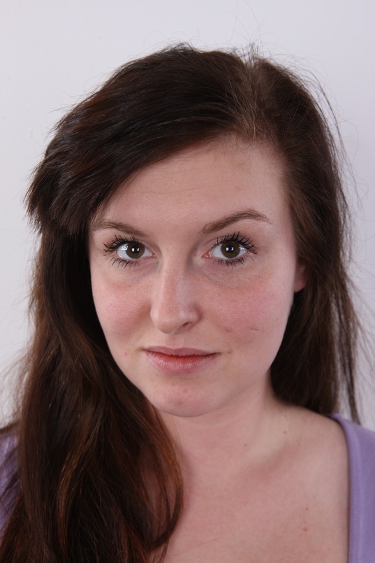 1. Download full pics of Ludmila (18) from czechcasting.com