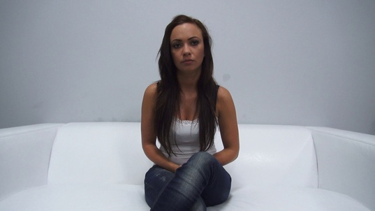 1. Download full pics of Tereza (23) from czechcasting.com