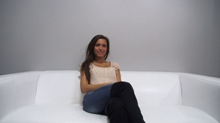 1. Download full pics of Bara (22) from czechcasting.com