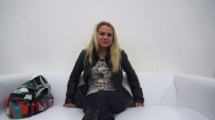 1. Download full pics of Barbora (27) from czechcasting.com