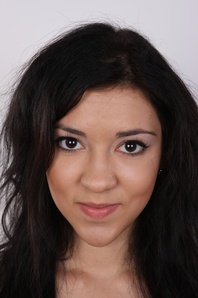 1. Download full pics of Ester (18) from czechcasting.com