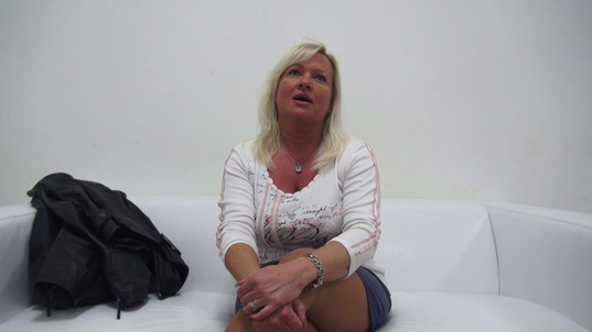 1. Download full pics of Eva (46) from czechcasting.com