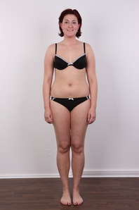 3. Download full pics of Martina (21) from czechcasting.com