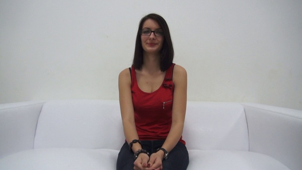 1. Download full pics of Veronika (18) from czechcasting.com