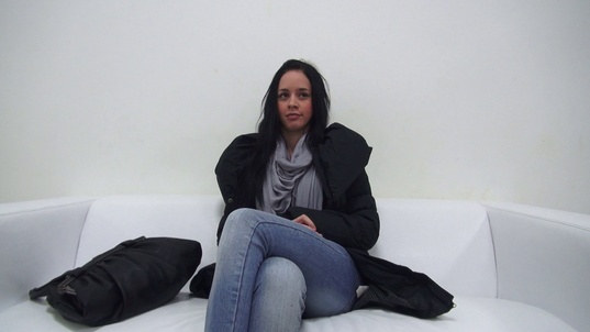 1. Download full pics of Veronika (18) from czechcasting.com