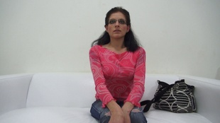 1. Download full pics of Marie (26) from czechcasting.com