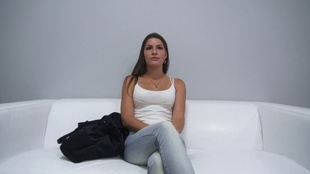 1. Download full pics of Zuzana (20) from czechcasting.com