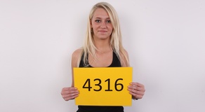 Czech Casting: Tereza (20)