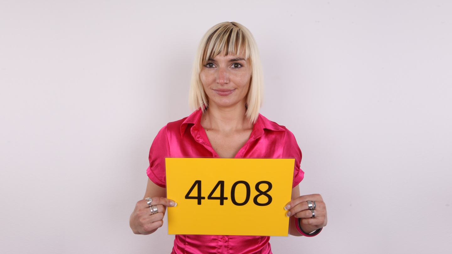 Kristyna (27)