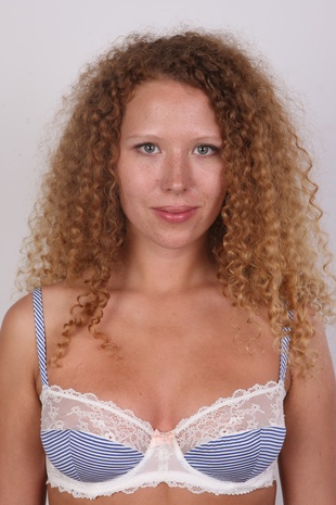 5. Download full pics of model Katerina (23) from czechcasting.com