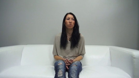 1. Download full pics of Denisa (21) from czechcasting.com