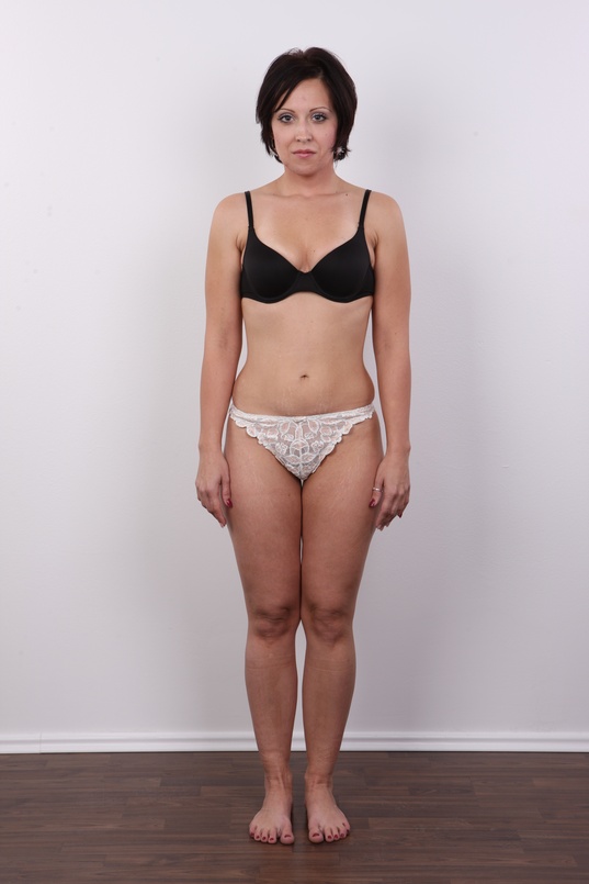 9. Download full pics of Lenka (29) from czechcasting.com